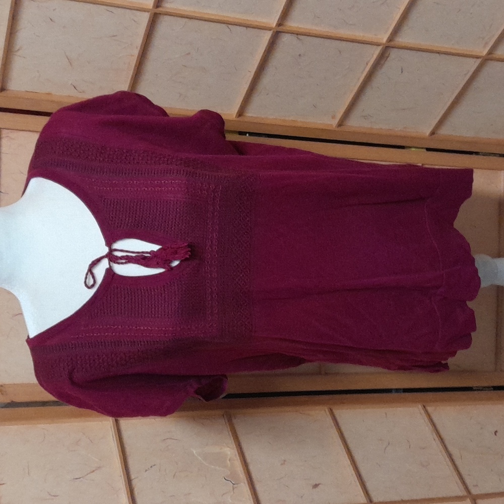 Canyon River Blue's maroon embroidered blouse size L